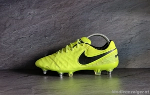 Nike Tiempo 