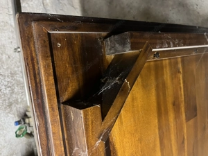 Sehr stabiler Esszimmer Tisch Bild 7