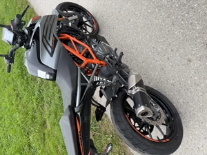 Ktm Duke 125 Bild 8
