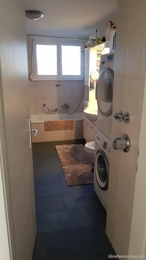 4-Zimmer Wohnung mit Tiefgarage & großem Balkon   Zentrumsnahe Ruhelage Bild 8