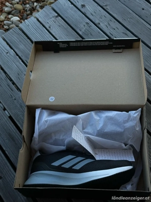 Neu Adidas sportschuhe Bild 2