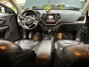 Jeep Cherokee Bild 3