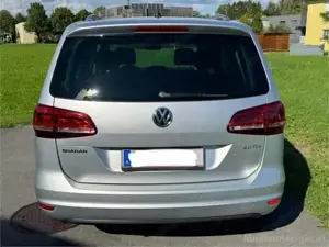 VW Sharan 2.0 Tdi in gutem Zustand Bild 12