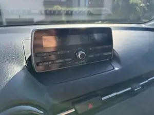 Mazda 2 2015 Bild 10