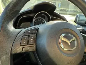 Mazda 2 2015 Bild 12