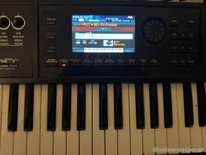 Roland FA 06 workstation synthesizer Bild 2