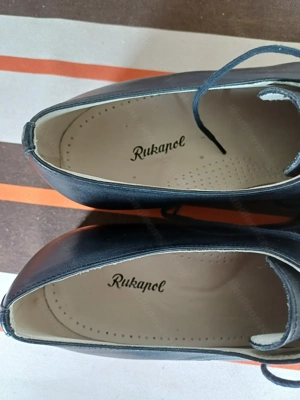 Neue Halbschuhe aus Leder Größe 44 Bild 3