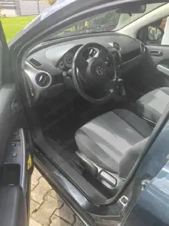 Mazda Mazda2 1,3i CE Pro Limousine Bild 6