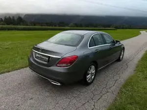 Mercedes-Benz C 180 Bild 8