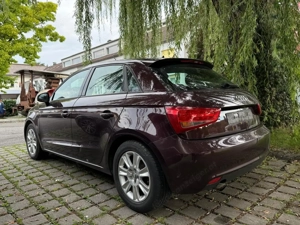Audi A1 Sportback (Pickerl & Steuerkette neu) Bild 2