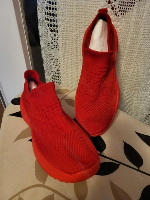 Schuhe rot Gr. 42 Bild 3