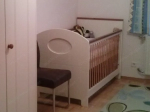 Zeitlos schönes (Baby-)Kinderzimmer inkl. (Gitter-)Bett aus Massivholz - Komplettset Bild 5