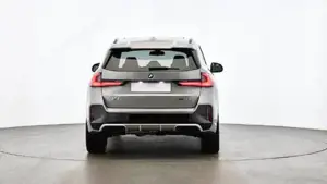 BMW X1 xDrive23d M Sportpaket // Head-Up Display // DAB-Tuner Bild 4