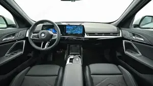 BMW X1 xDrive23d M Sportpaket // Head-Up Display // DAB-Tuner Bild 9