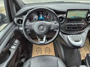 Mercedes-Benz V 220 Bild 18