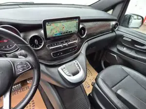 Mercedes-Benz V 220 Bild 16
