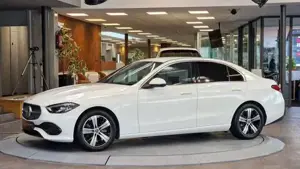 Mercedes-Benz C 220 Bild 4