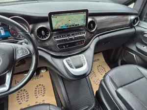 Mercedes-Benz V 220 Bild 19