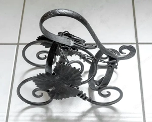 Diverse Weinflaschenhalter, Schmiedeeisen, Weinheber, Flaschenhalter Bild 2