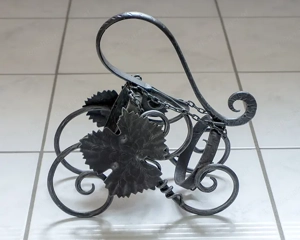 Diverse Weinflaschenhalter, Schmiedeeisen, Weinheber, Flaschenhalter Bild 3