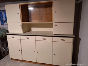 GRATIS: Großer Kasten zu verschenken