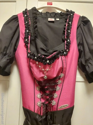Dirndl mit Bluse Bild 2