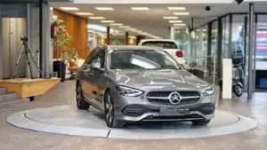 Mercedes-Benz C 220 Bild 3