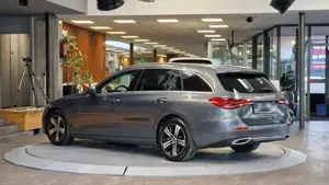 Mercedes-Benz C 220 Bild 7