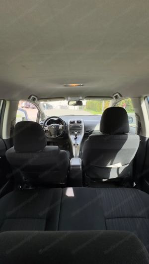 Toyota Auris bj 03.2007.plus vier Monate. Automatik. Halbautomatik .Stanheizung Sehr gute gebraucht.