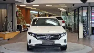 Mercedes-Benz EQA Bild 2