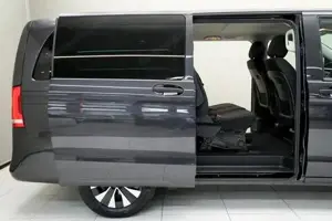 Mercedes-Benz eVito 129 Tourer PRO Lang ACC PDC KAM KlimaA Bild 10