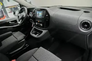 Mercedes-Benz eVito 129 Tourer PRO Lang ACC PDC KAM KlimaA Bild 7