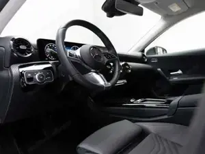 Mercedes-Benz A 200 d Kompaktlimousine W-Paket KAM SpurW  SpurH Bild 6