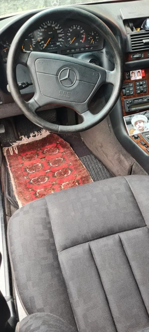 Mercedes 320 Youngtimer Bild 10