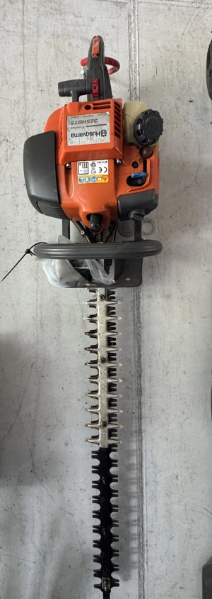 Heckenschere Husqvarna  defekt  Bild 2