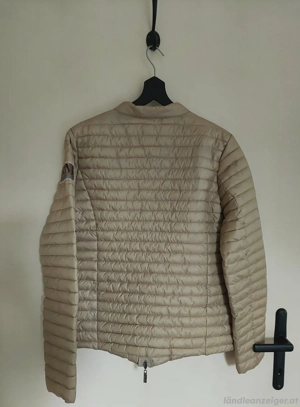 Dünn wattierte Damenjacke  Bild 3