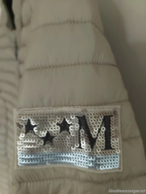 Dünn wattierte Damenjacke  Bild 2