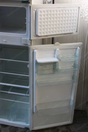 Siemens Kühlschrank mit Gefrierfach und Gemüselade Bild 2