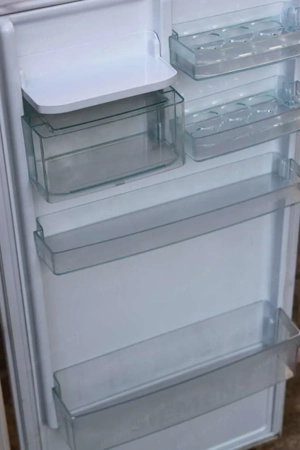 Siemens Kühlschrank mit Gefrierfach und Gemüselade Bild 5