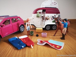 Schleich Auto und Pferdeanhänger  Bild 2