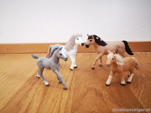 Schleich Pferde und Ponys Bild 2