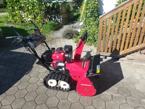 Honda Raupenschneefräse Bild 4