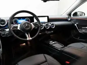 Mercedes-Benz A 180 d Kompaktlimousine W-Paket KAM SpurW  SpurH Bild 6