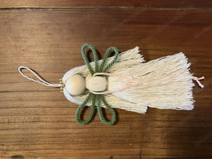 Handgemachte Makramee Fee mit Aufhänger, Makramee Dekoration Bild 2