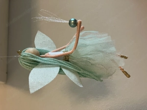Elfe   Fee in Blau Weiß, Elfe mit Tüll zum hängen, H. 18 cm, Dekohänger Bild 3