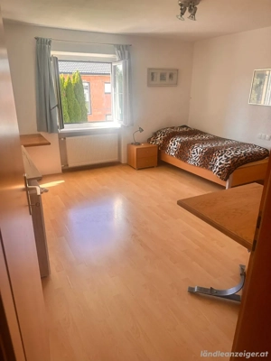 Privat Zimmer zu Vermieten Möbeliert Bild 3 Privat Zimmer zu Vermieten Möbeliert Bild 3