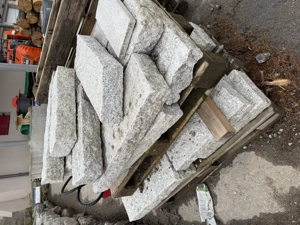 Granitstelen aus Portugal Bild 2