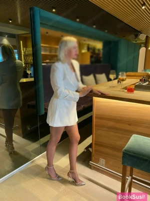 Eva- begib dich in die Hände der blonden Verführerin Bild 7