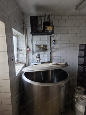 Verkaufe Milchtank mit Kühlung Bild 5