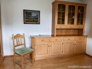 schöner Schrank, 2 Stühle, Tisch, Eckbank Bild 2